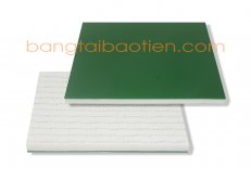 Băng tải PVC xanh trơn dày 5mm -  4 lớp bố (PVC giữa trắng)