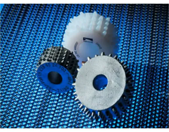 Phụ Kiện Băng Tải Đồng Bộ: Bánh Nhông, Móc Nối, Gờ Chắn – Gờ Dẫn Hướng Chính Xác Cao