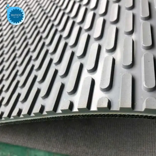Chất liệu băng tải c&oacute; độ bền cao, chịu ma s&aacute;t tốt v&agrave; hoạt động ổn định trong thời gian d&agrave;i